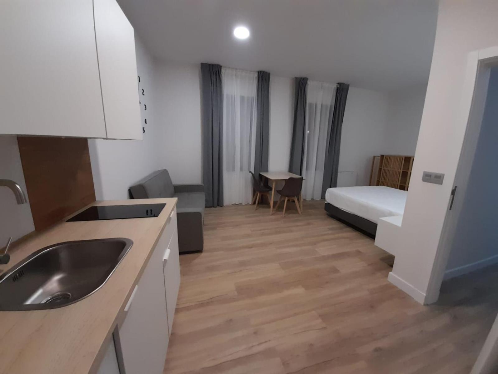 Apartamentos Recunchos Orense Kültér fotó