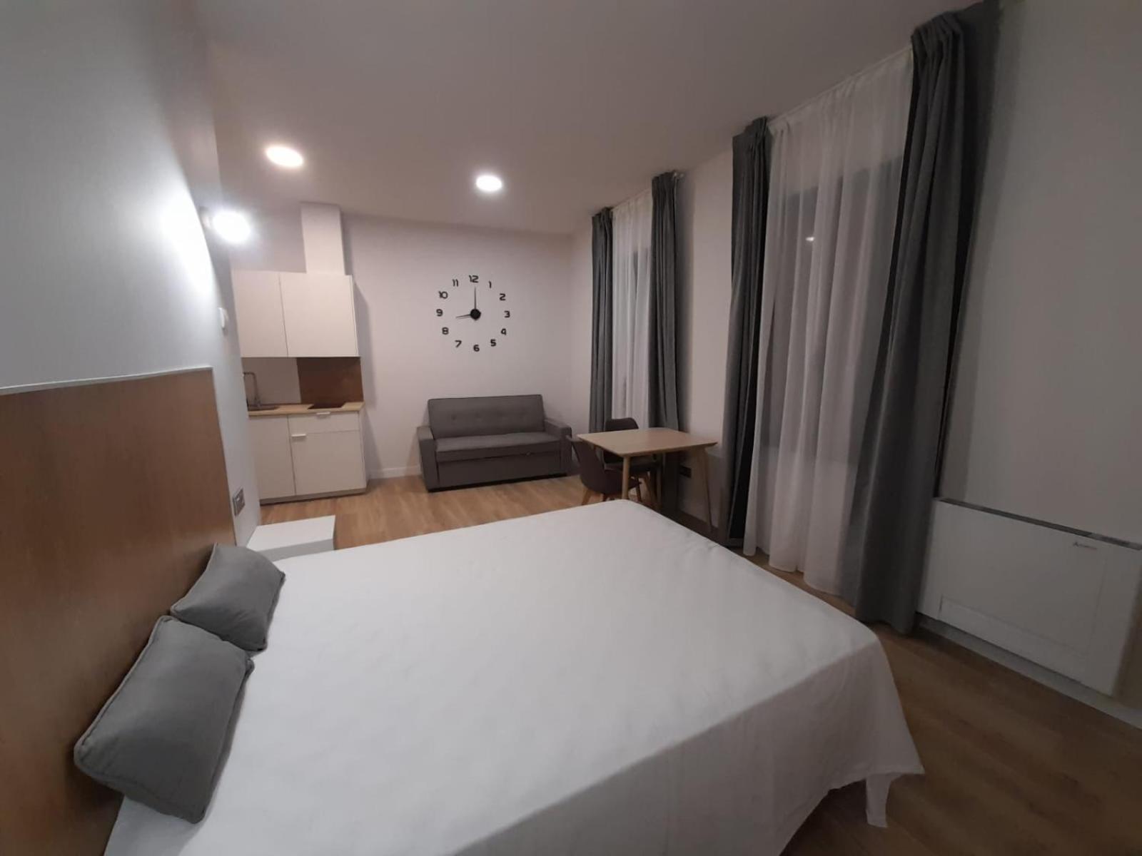 Apartamentos Recunchos Orense Kültér fotó